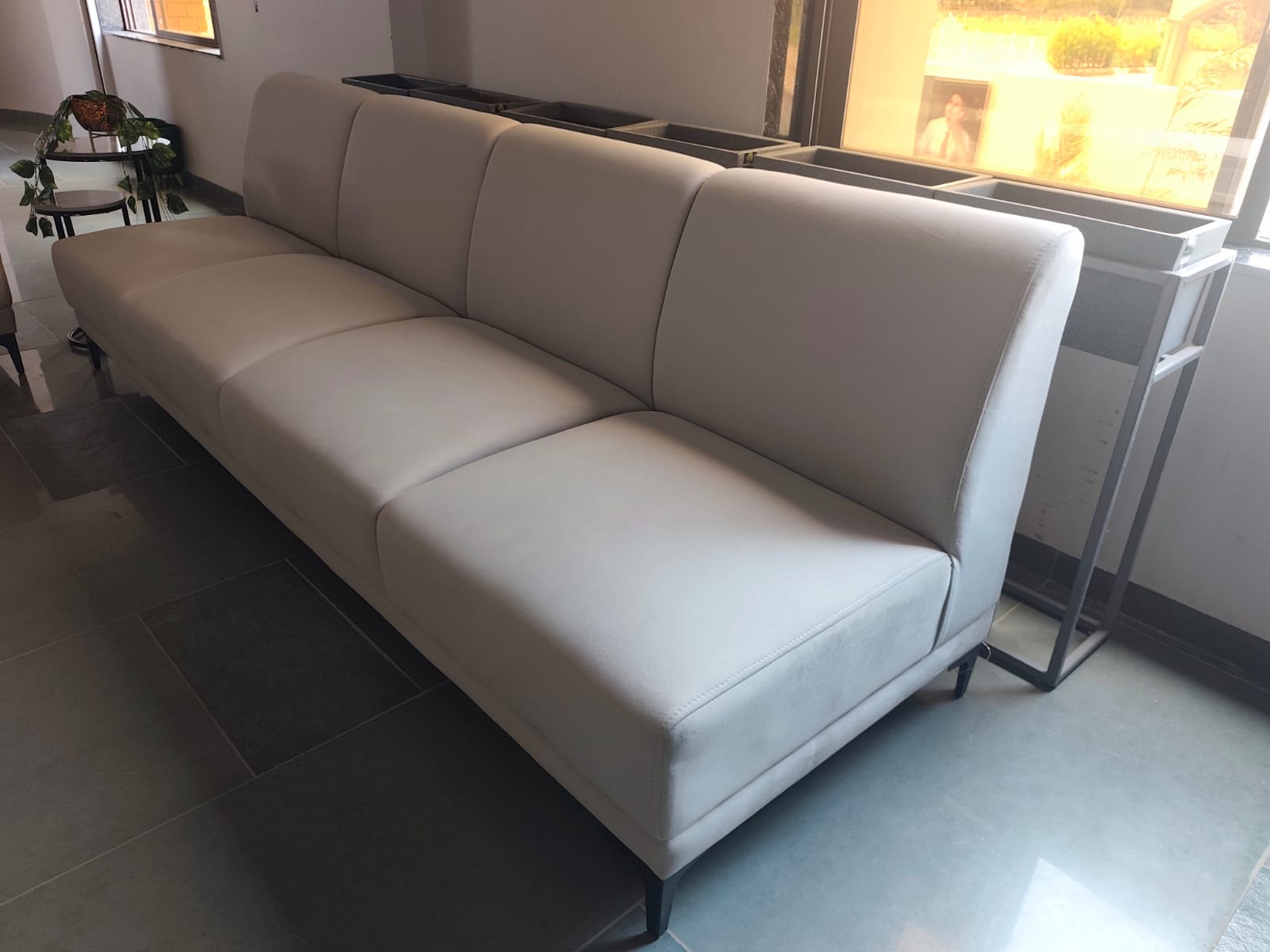 Sofa — image 2