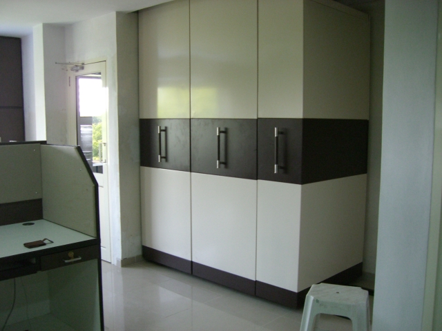 Vertical Display Unit