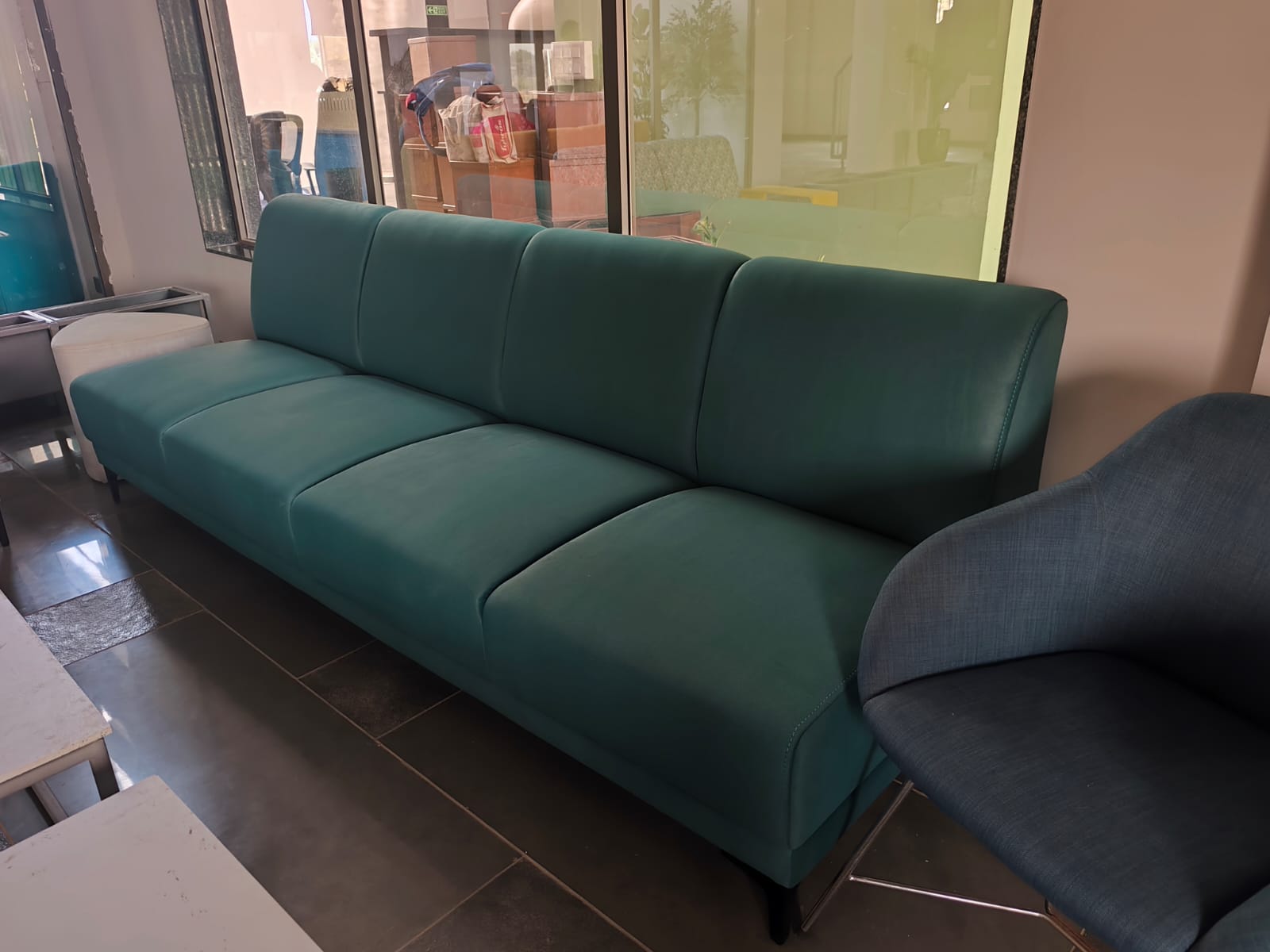 Sofa — image 4
