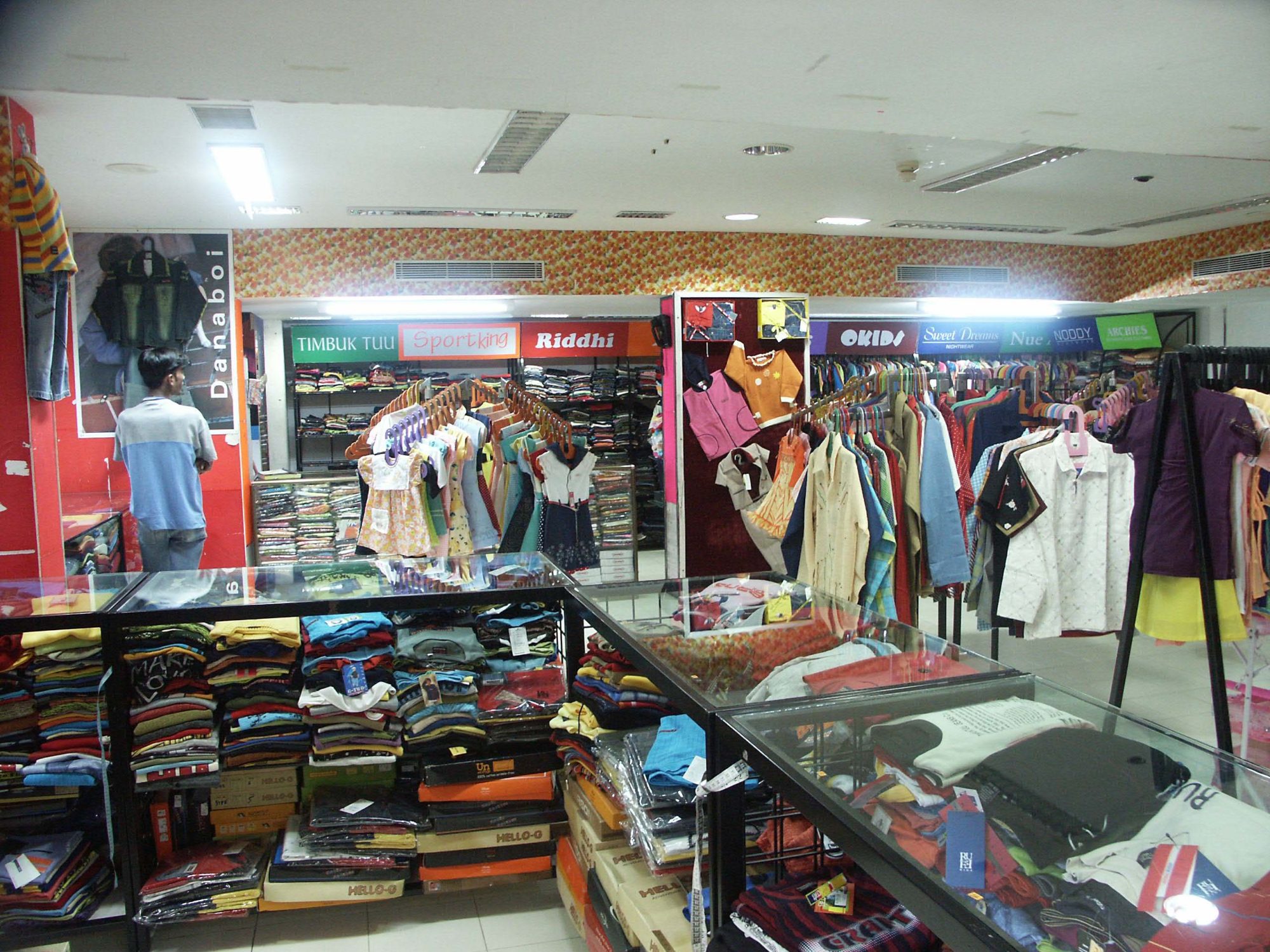 Checkout Display Rack — our work 13